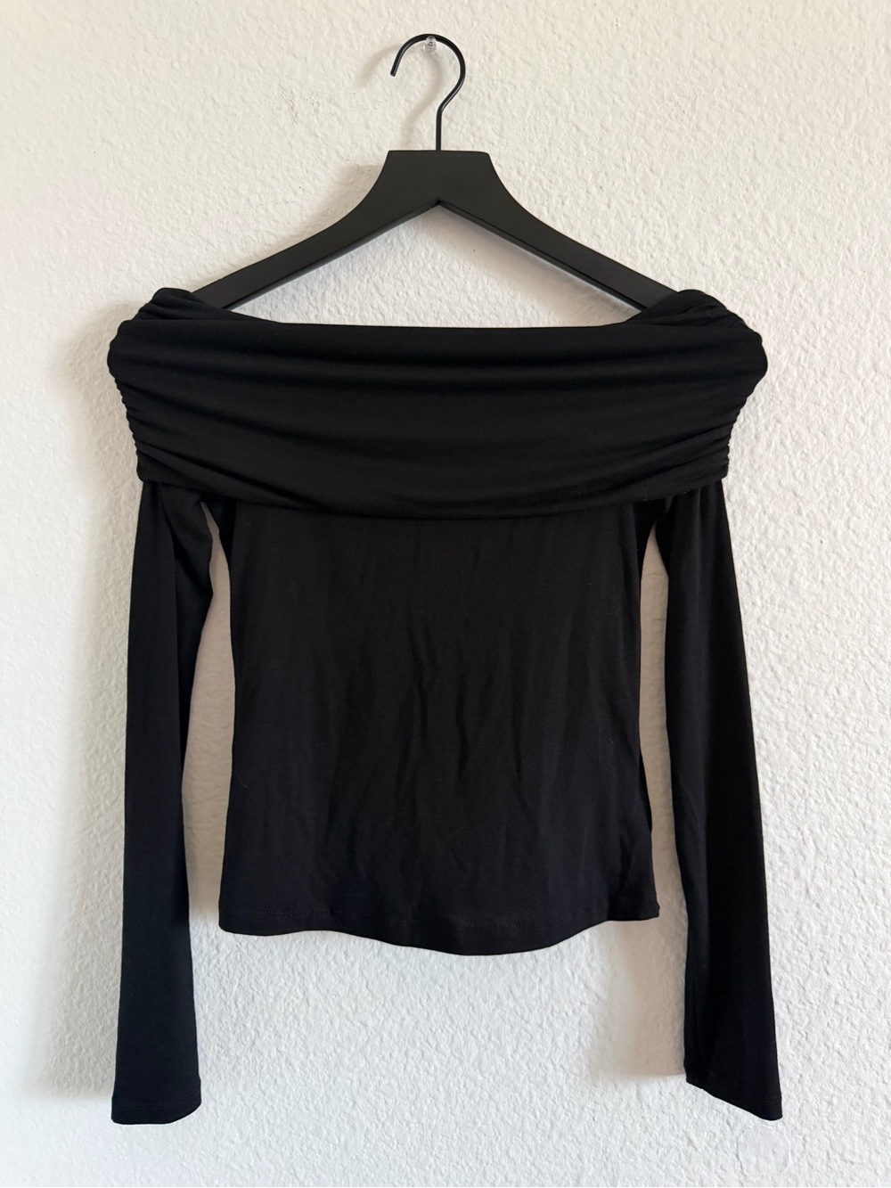 h&m off-shoulder long sleeve top